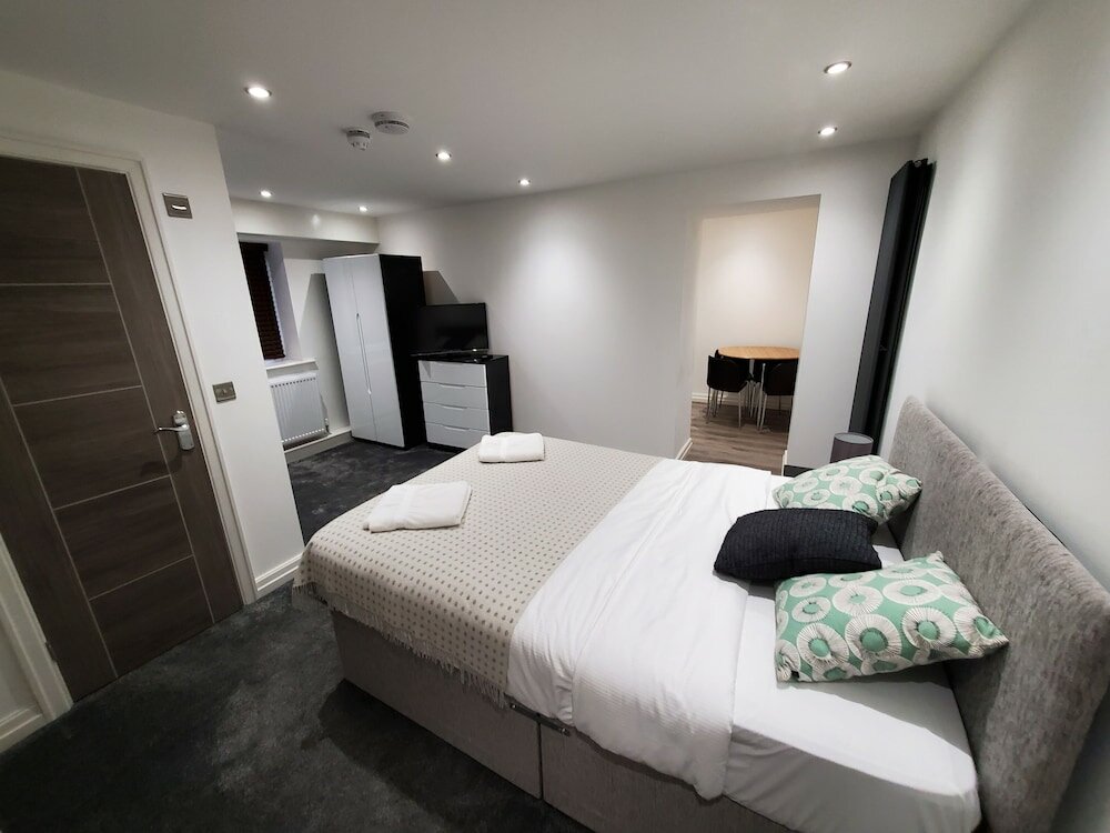 Фото The Ashcroft Apartments