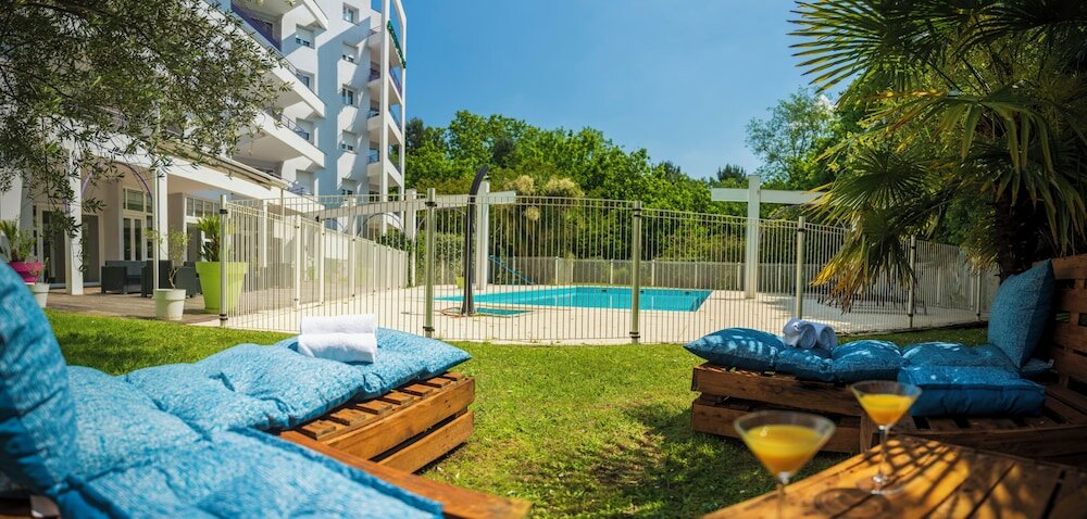 Фото Cerise Dax - Les Jardins du Lac