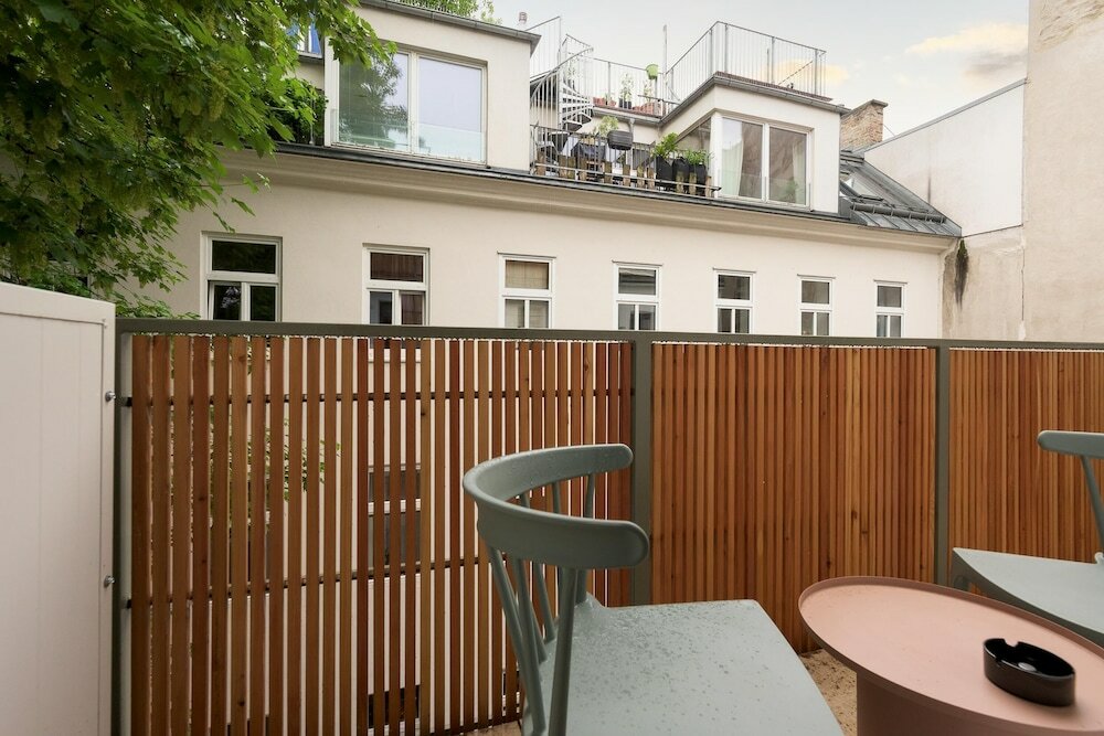 Фото Limehome Vienna Karajangasse