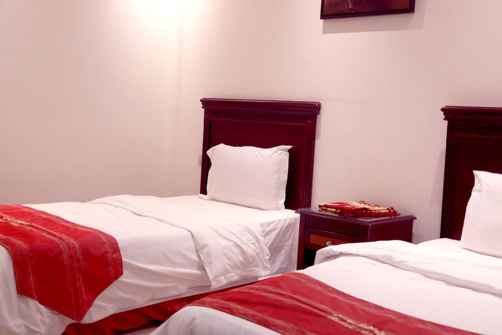 Фото Rokon Al Omor Aprartment