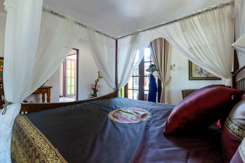 Фото Bali Style Mansion In Great Location Hg