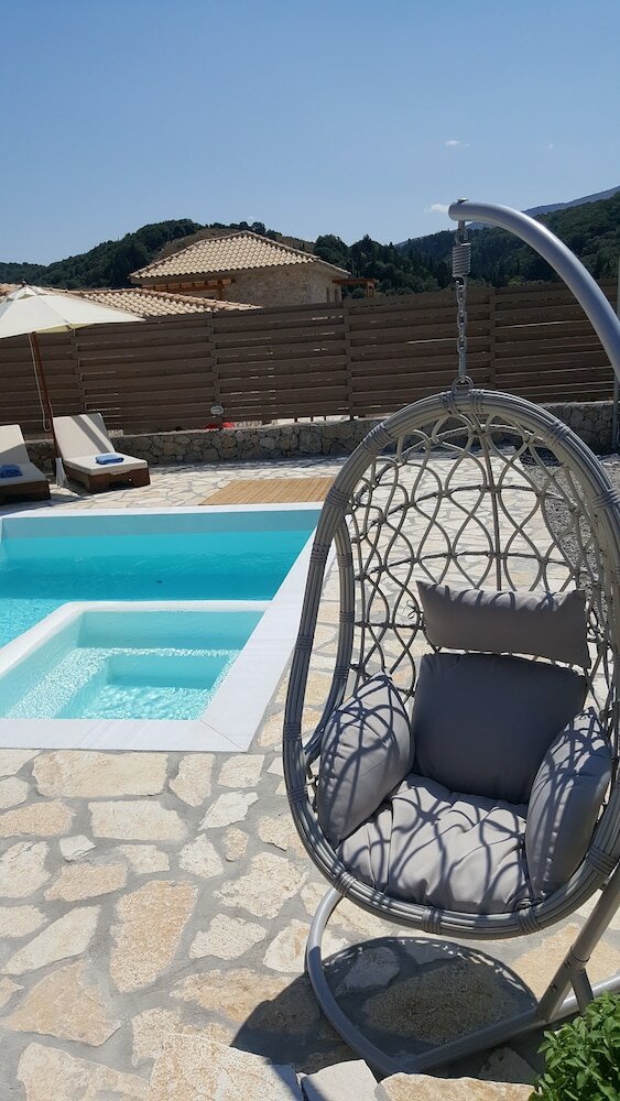 Фото Roggaki Ionian Villas