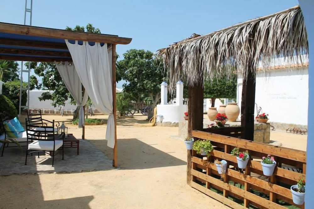 Фото Alojamiento Rural El Charco del Sultán