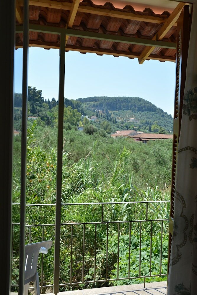 Фото Petros Giatras - Rooms