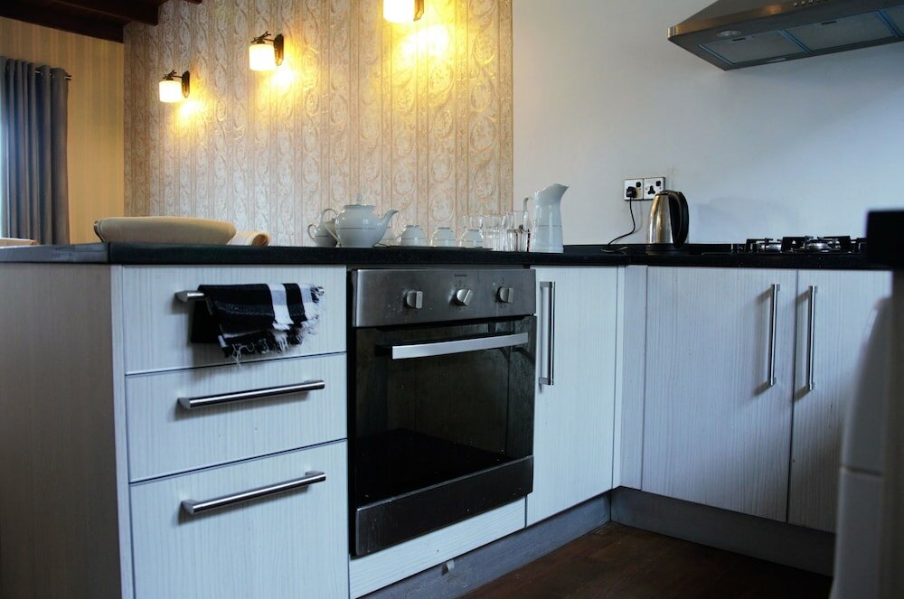 Фото Lakeside Cottages