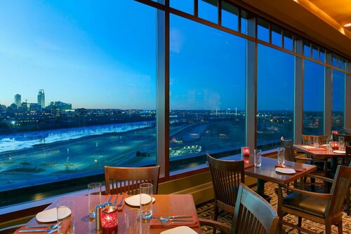 Гостиница Harrahs Council Bluffs Hotel & Casino в Каунсил Блаффс