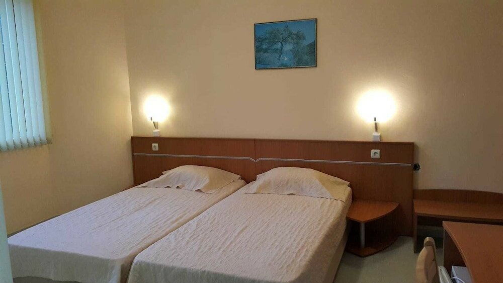 Фото Hotel Crystal