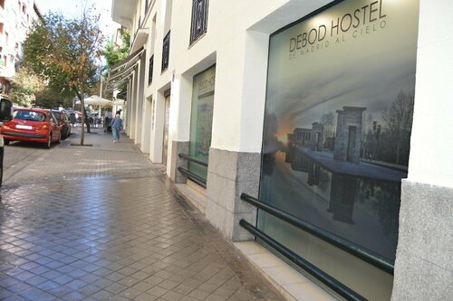 Хостел Debod Hostel в Мадриде