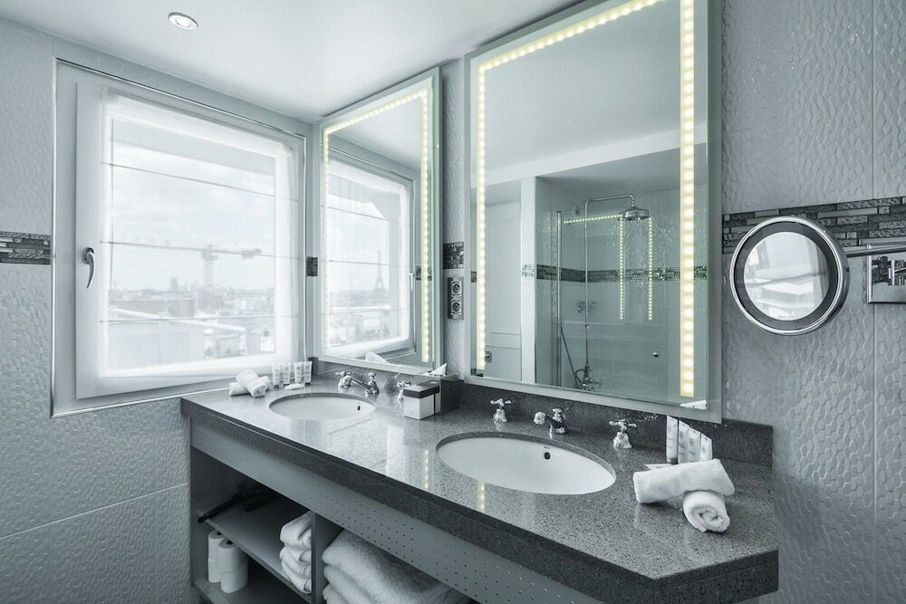 Фото Maison Astor Paris Curio Collection by Hilton