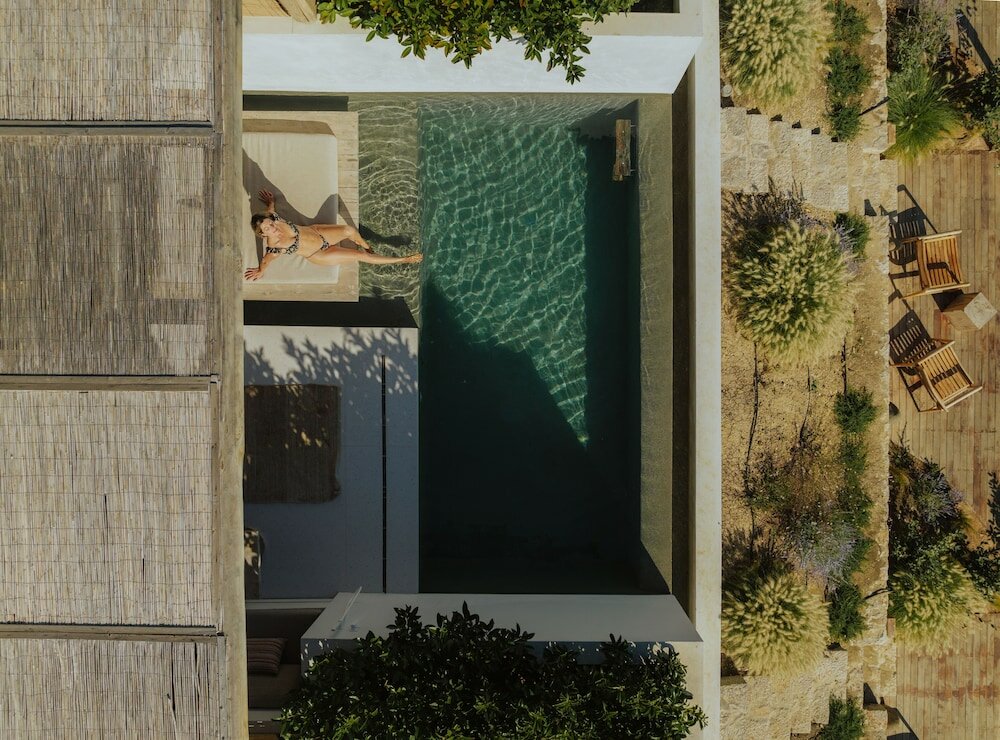 Фото Amethyst Selene Paleros