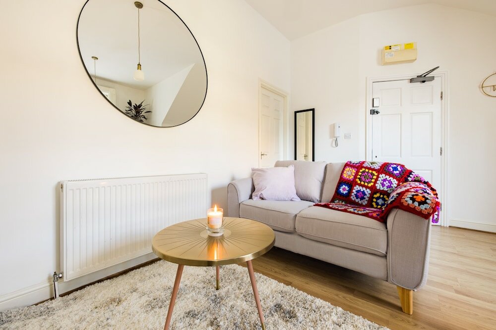 Фото Mornington Crescent Apartments