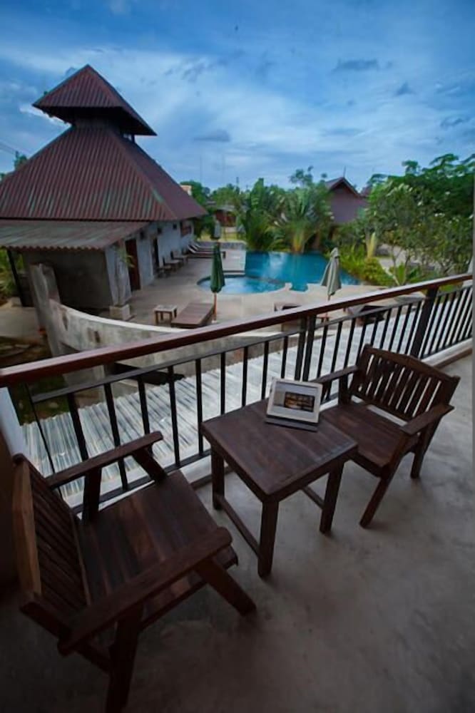 Фото Chalicha Resort