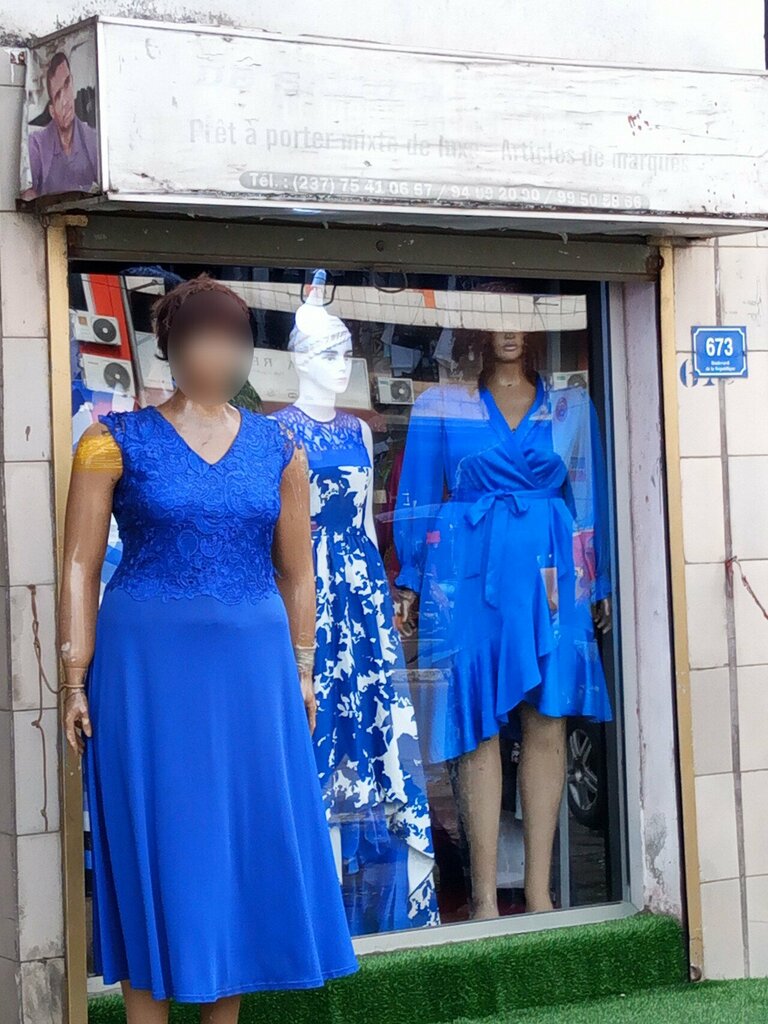 Department store Les Tops Models de Sef, Douala, photo