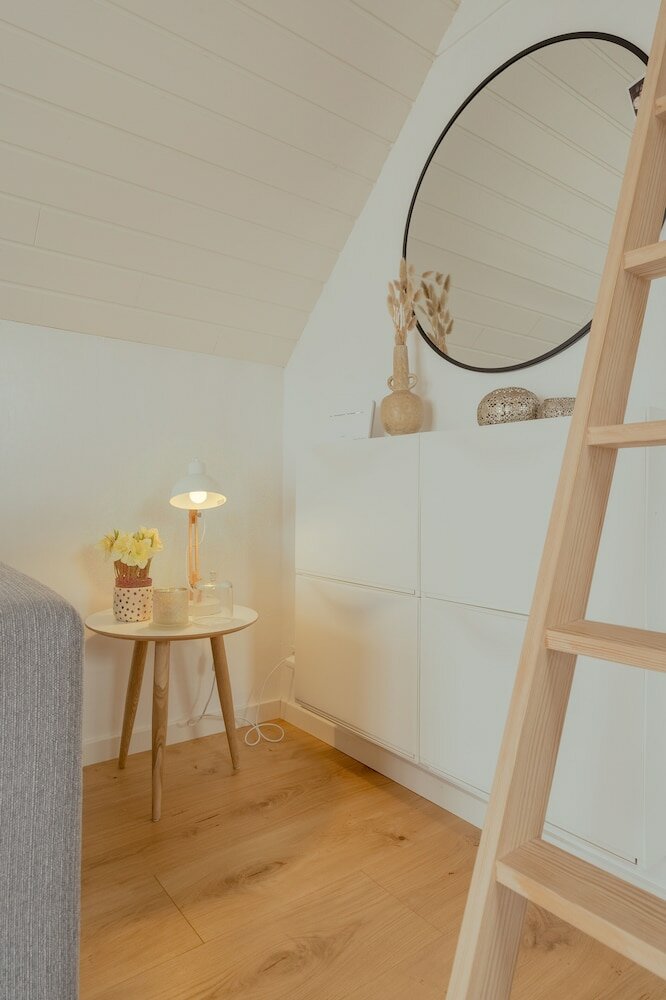 Фото Unique Boathouse by The Foreshore Sea View