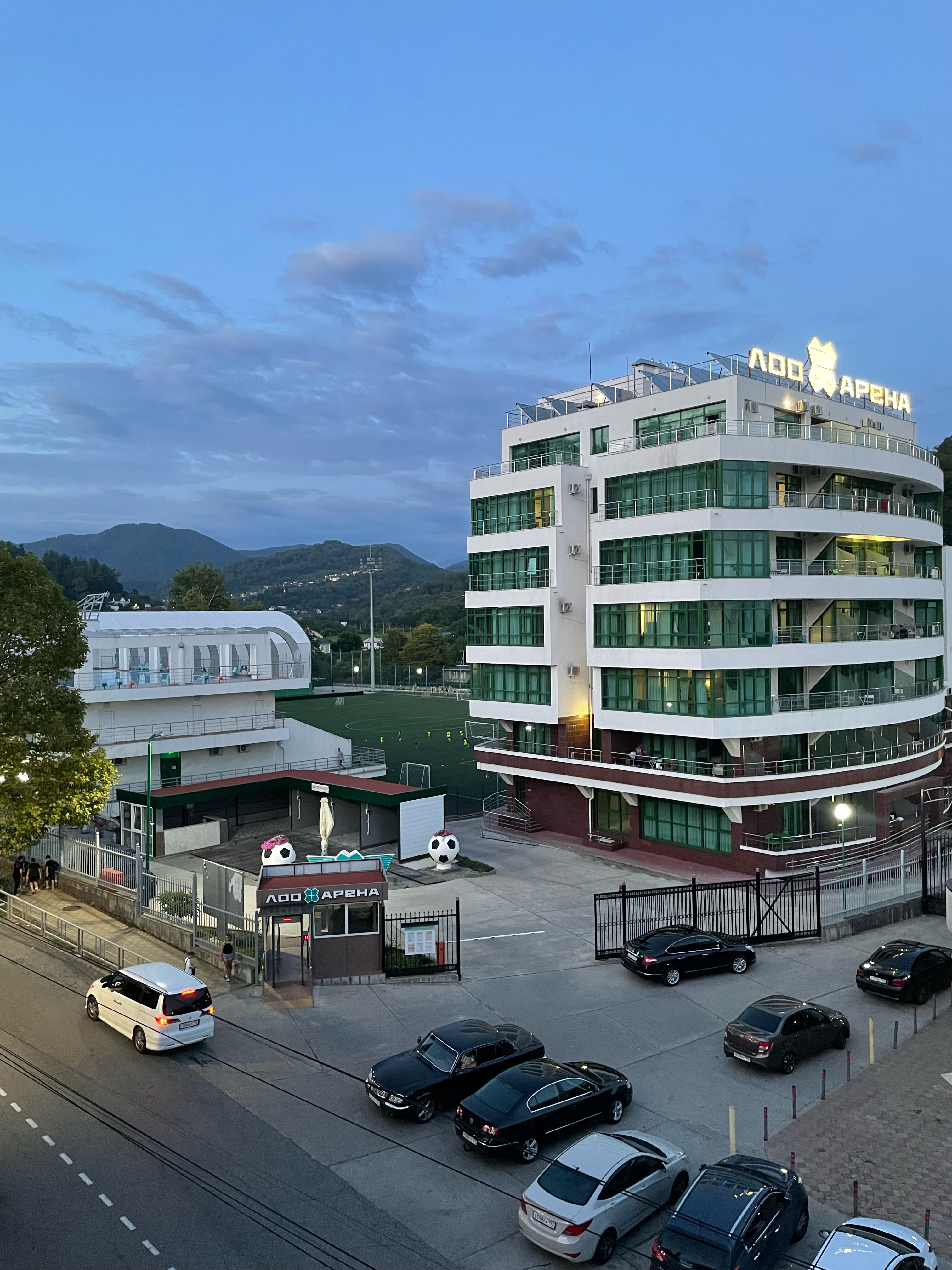 Фото отеля 2