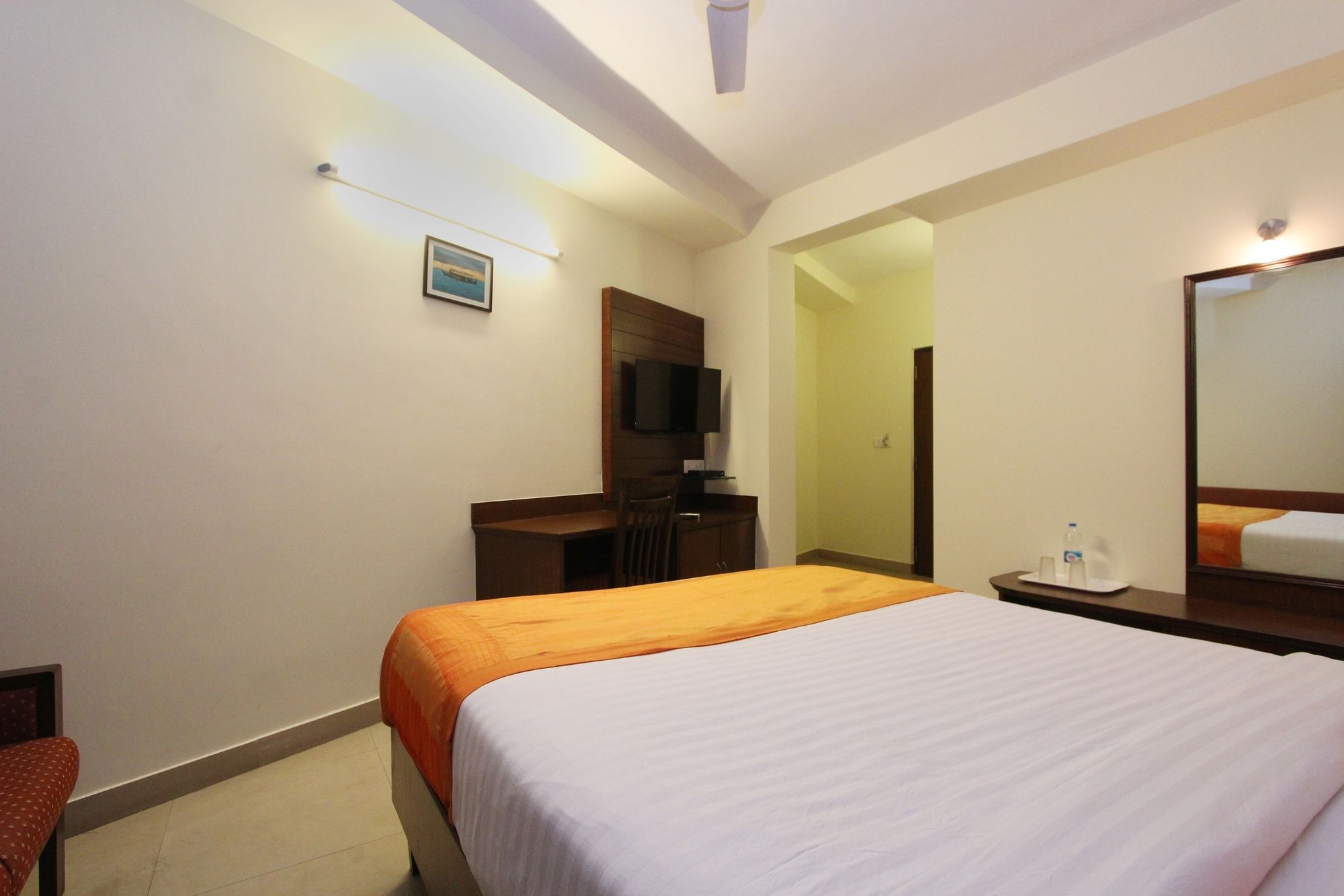 Фото Oyo 8501 Abhimaani Comforts