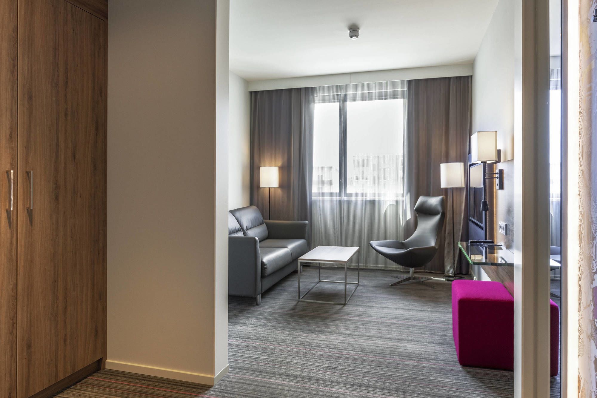Фото Moxy Milan Linate Airport