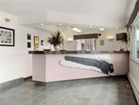 Фото Super 8 by Wyndham Stettler