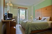 Фото Hotel Kaikis