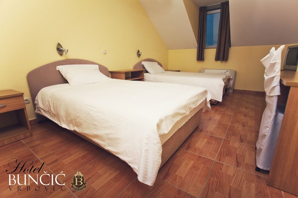 Фото Hotel Buncic Vrbovec