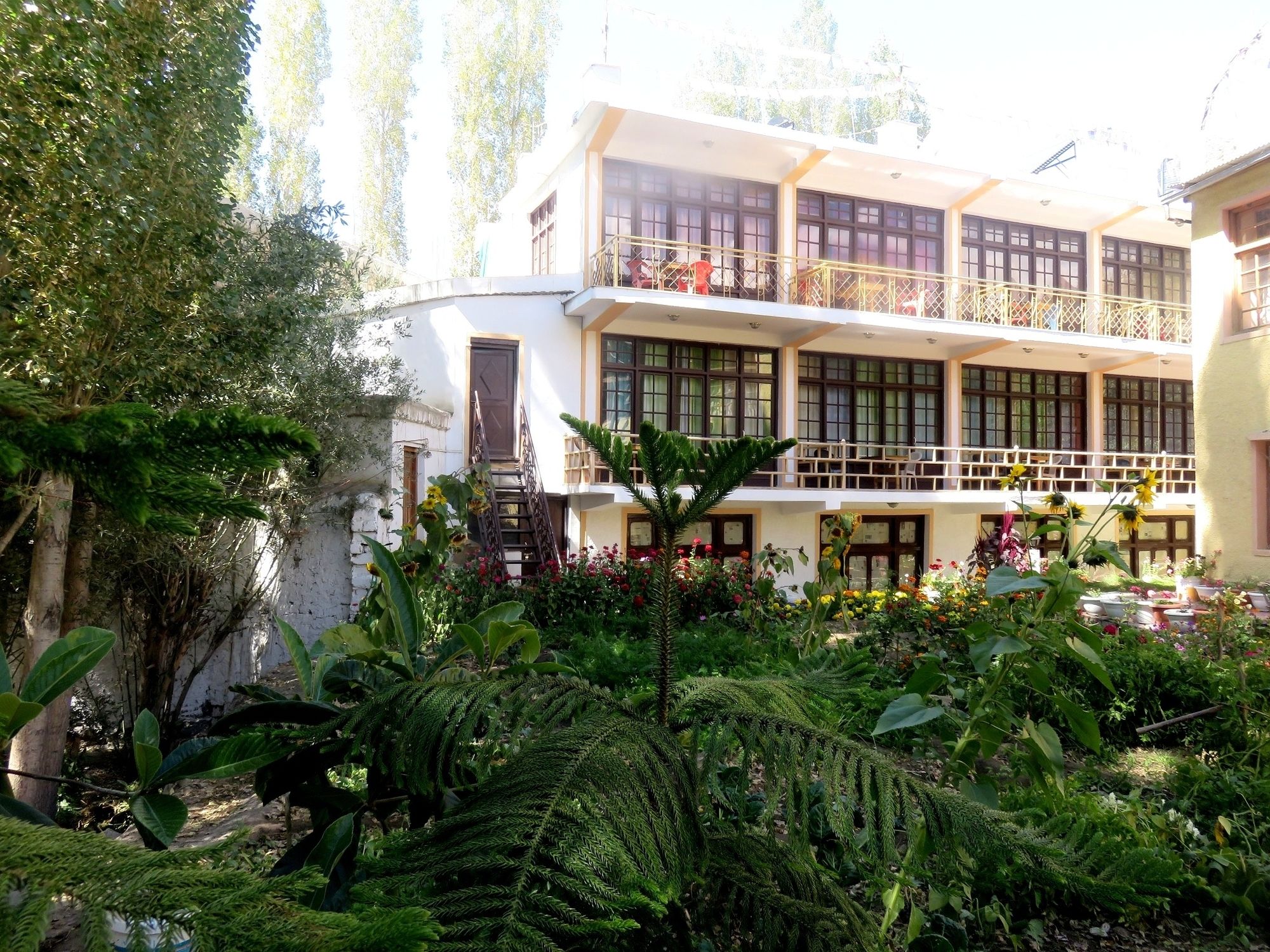 Фото Tih Hotel Maryul