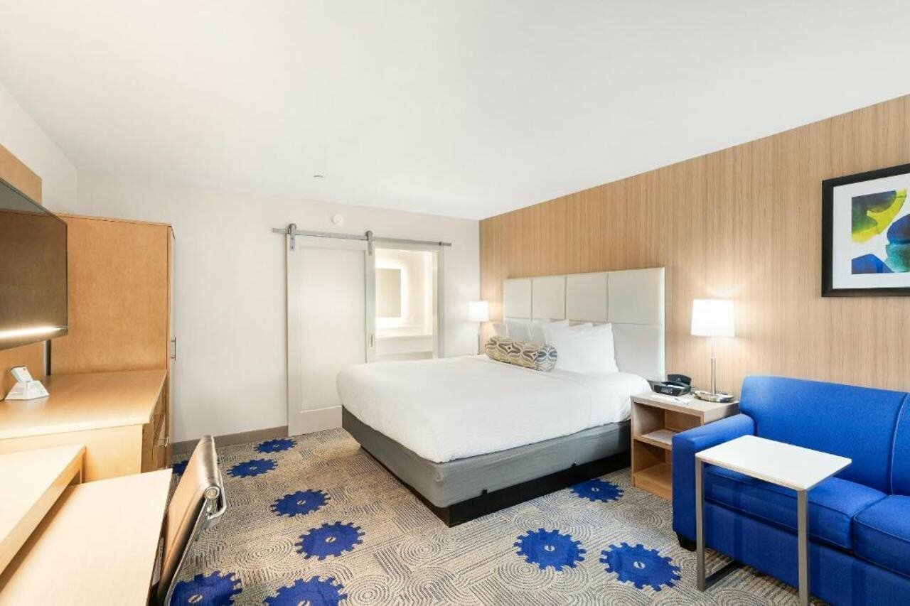 Фото Best Western Red Coach Inn