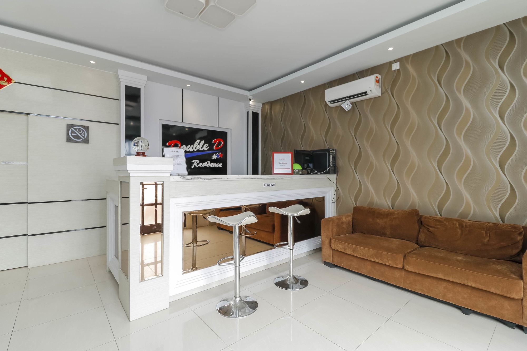 Фото RedDoorz @ Nagoya Indah