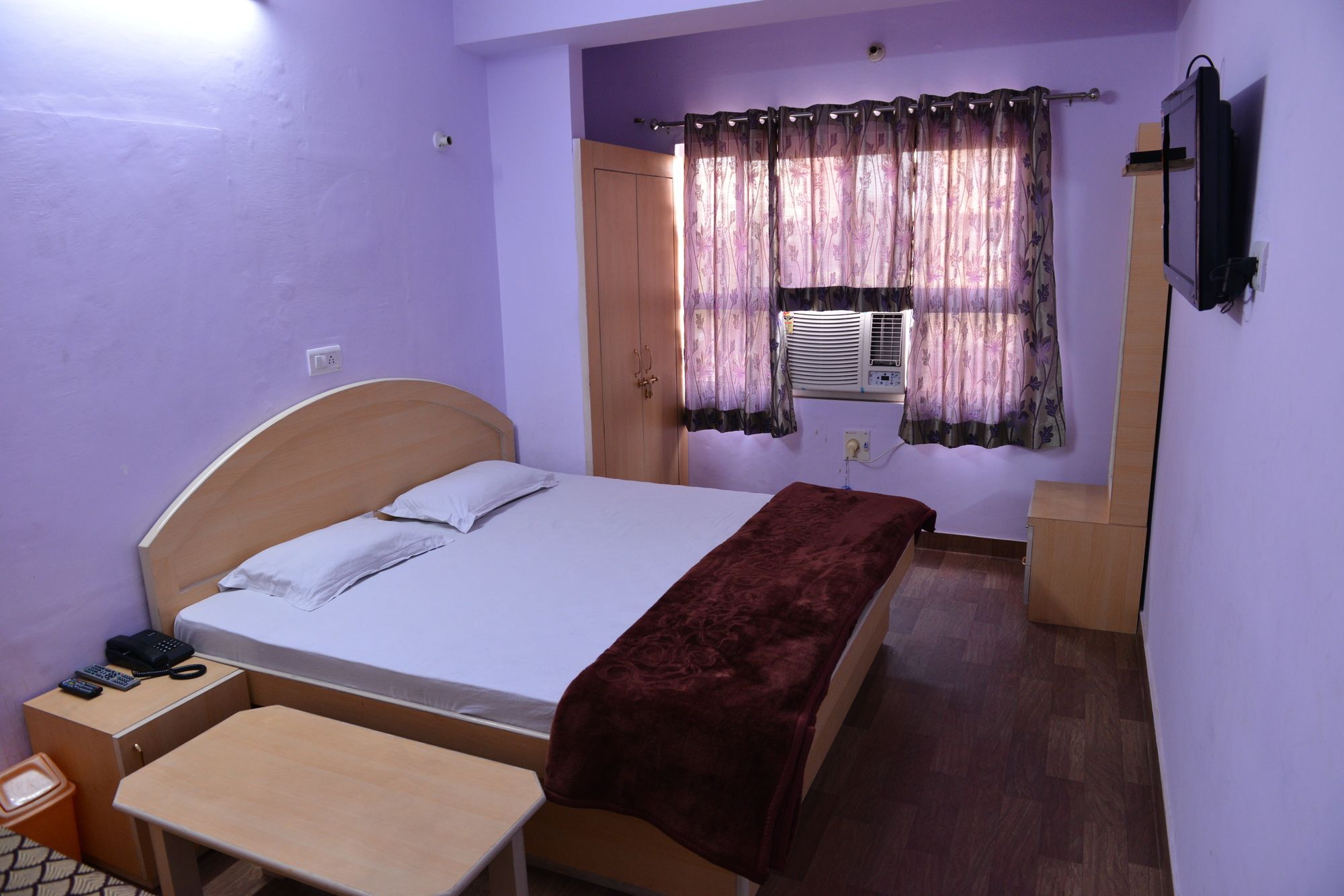 Фото Hotel Mohit Palace