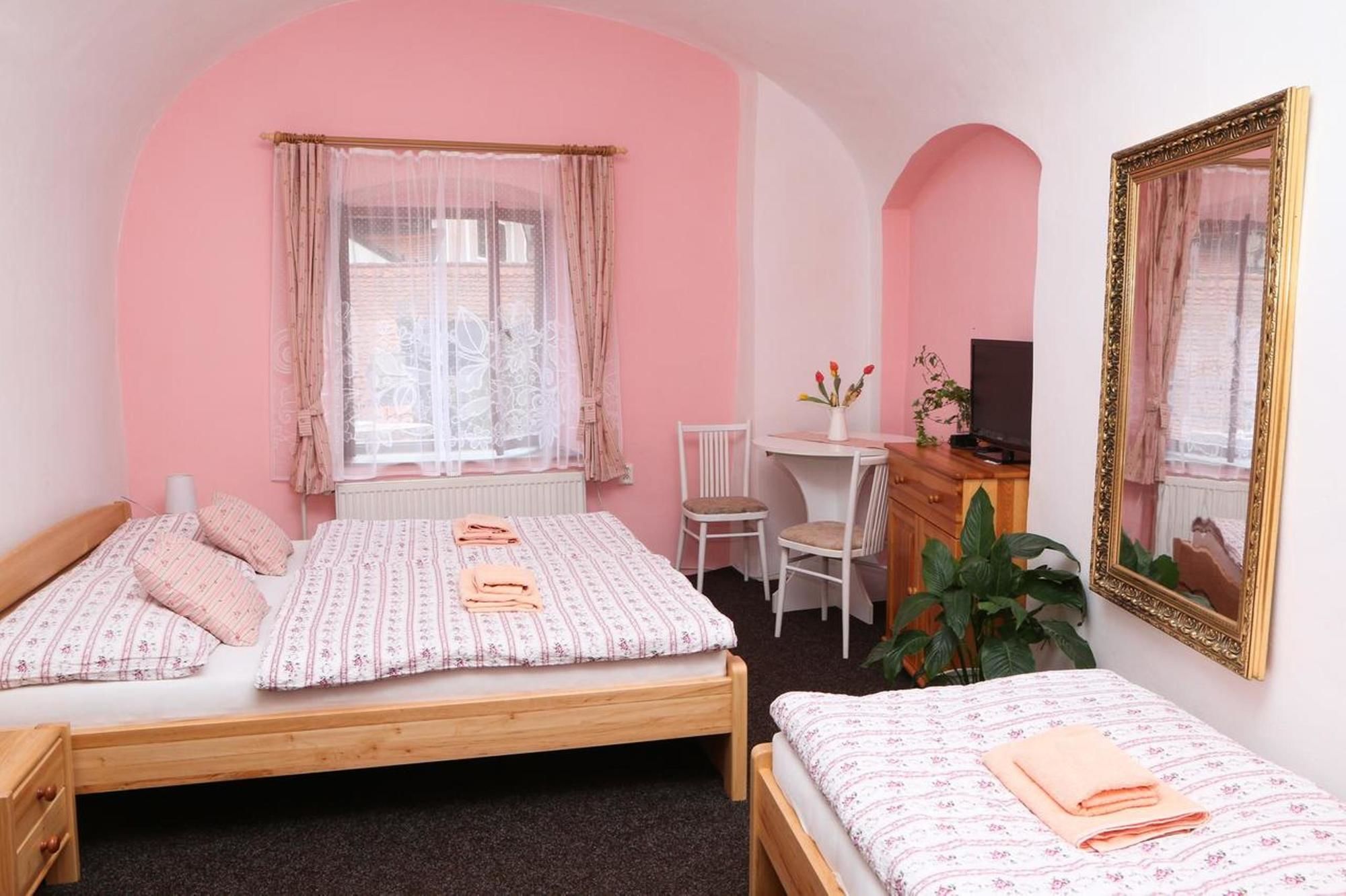 Фото Mini Hotel Abraka