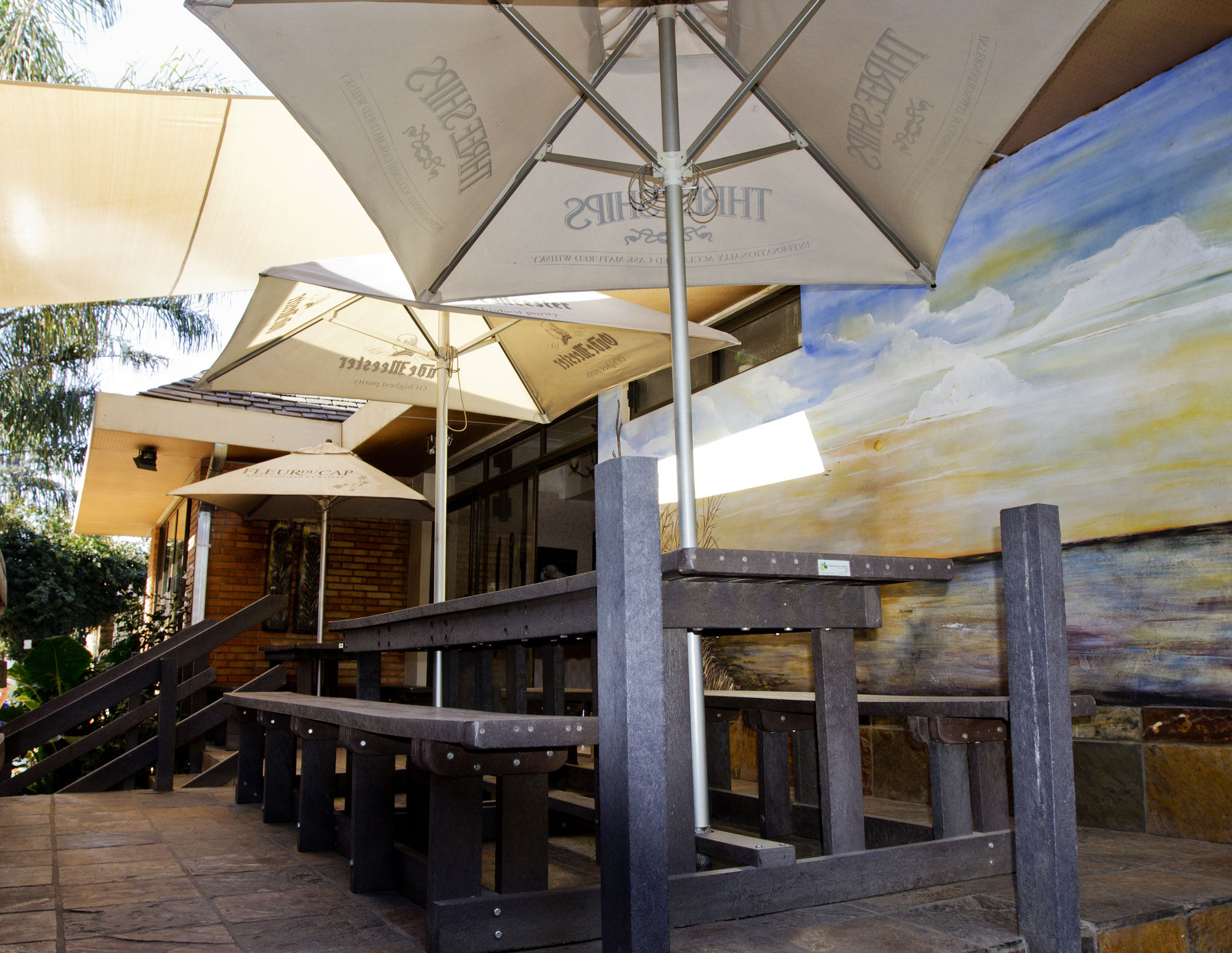 Фото Sunrock Guesthouse