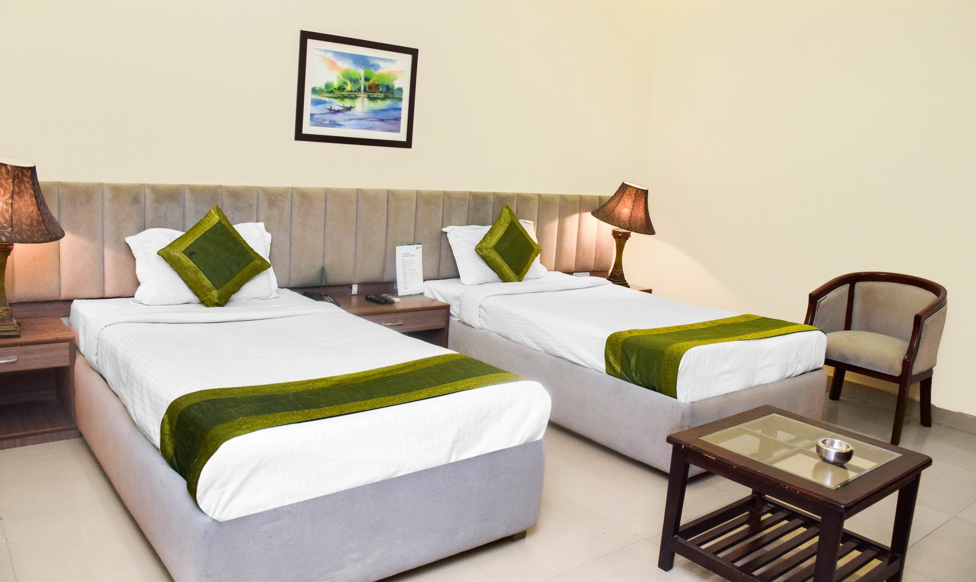 Фото Treebo Trip Metro Inn