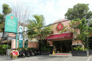 отель Hotel Grand Rosela Yogyakarta