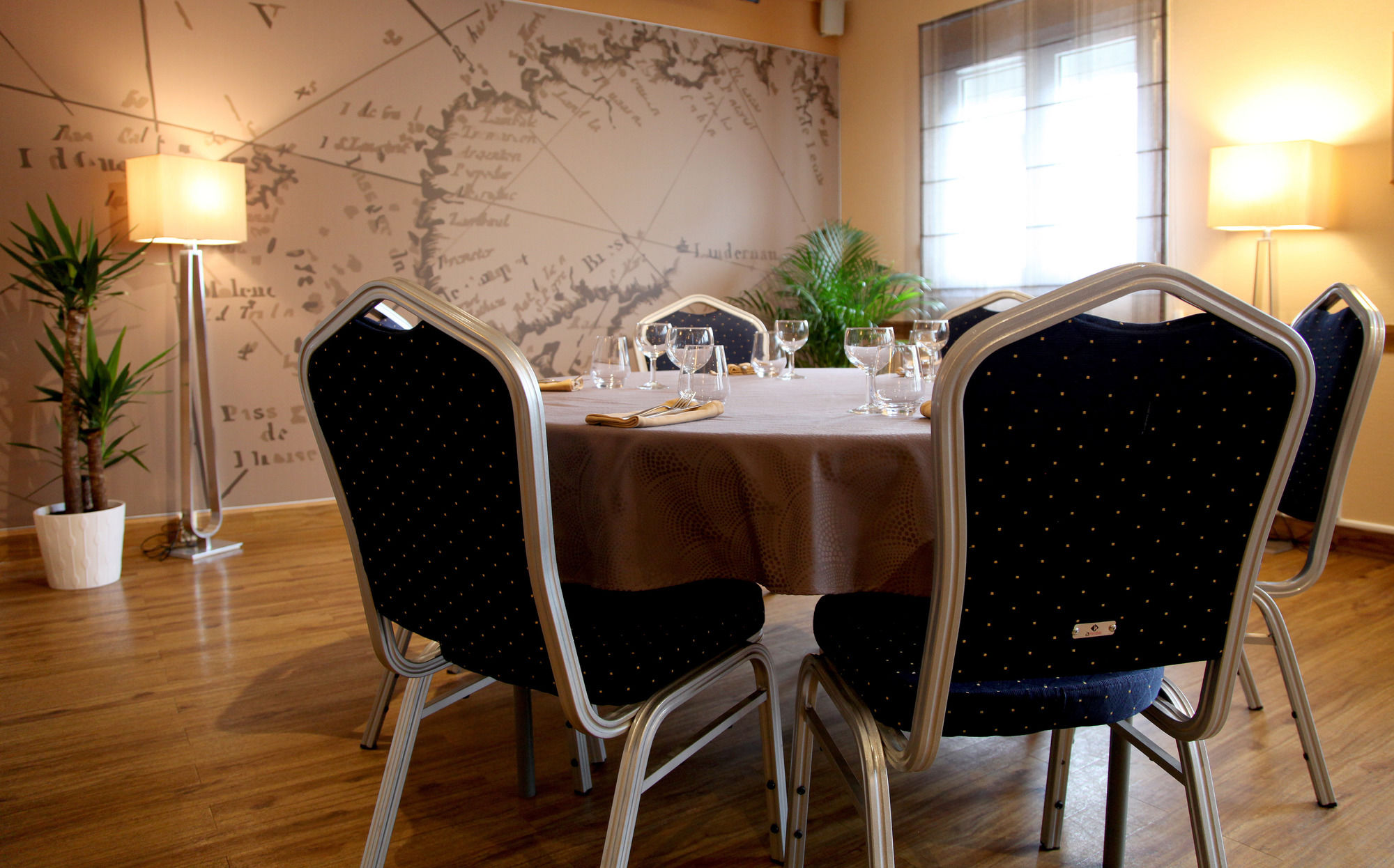 Фото Hôtel Center