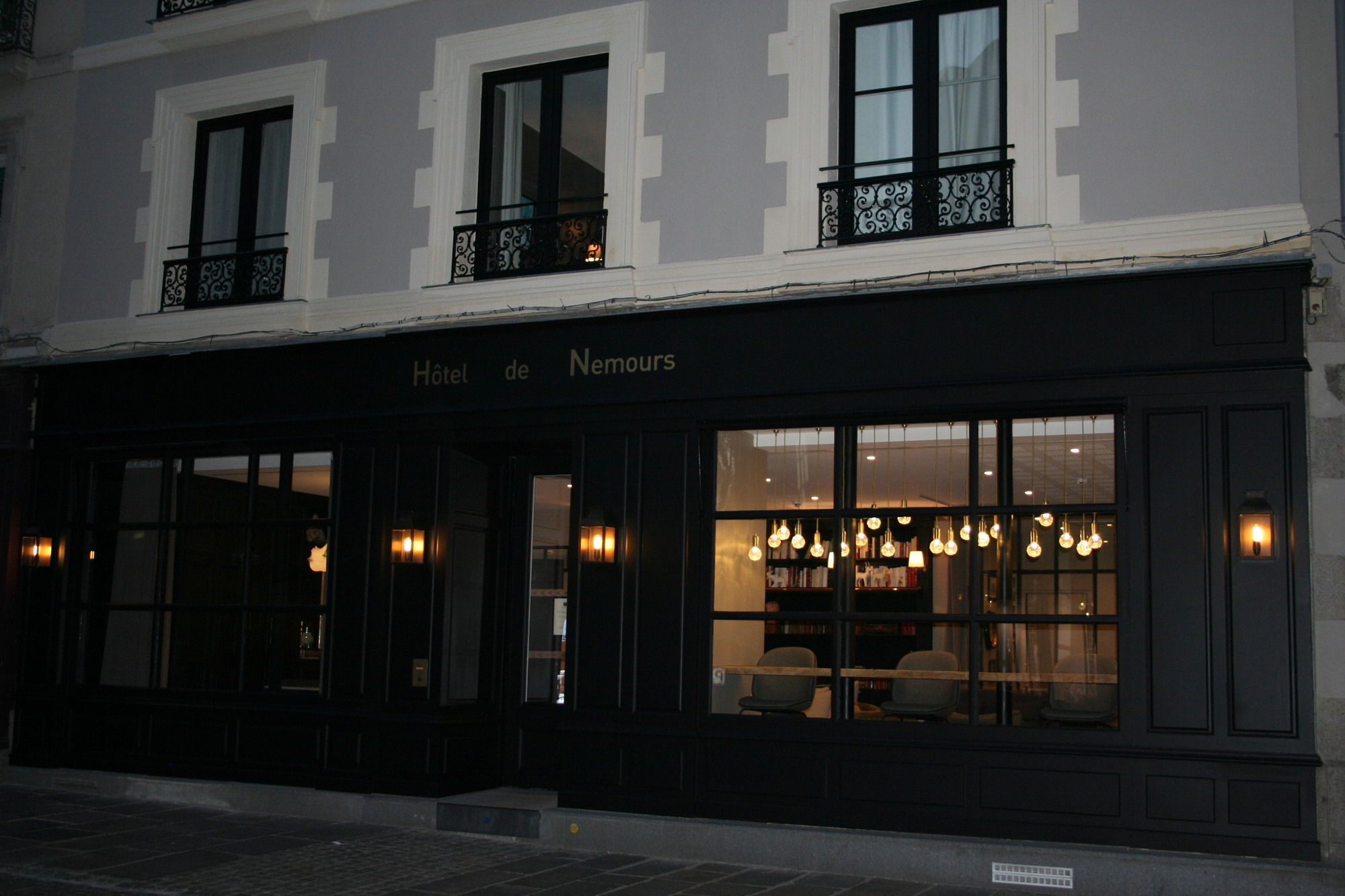 Фото Le Nemours Rennes