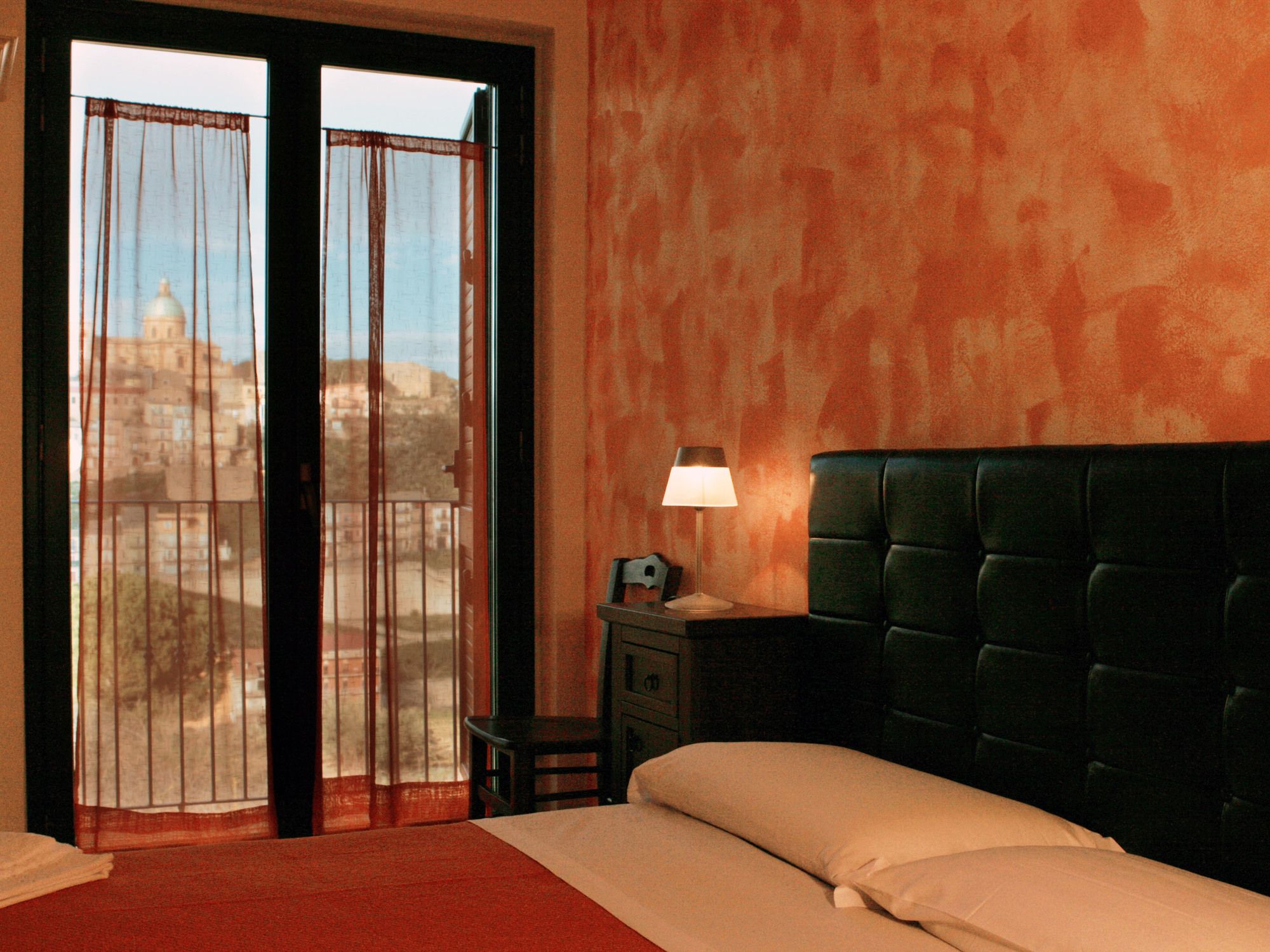 Фото La Casa Rossa Country House