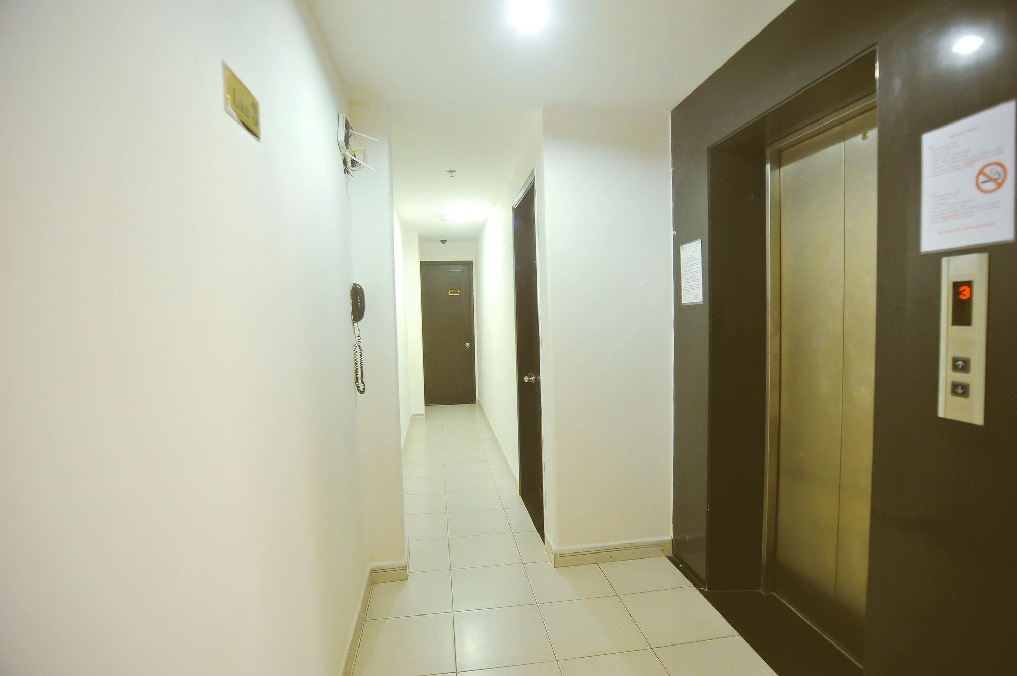 Фото Holiday Hotel