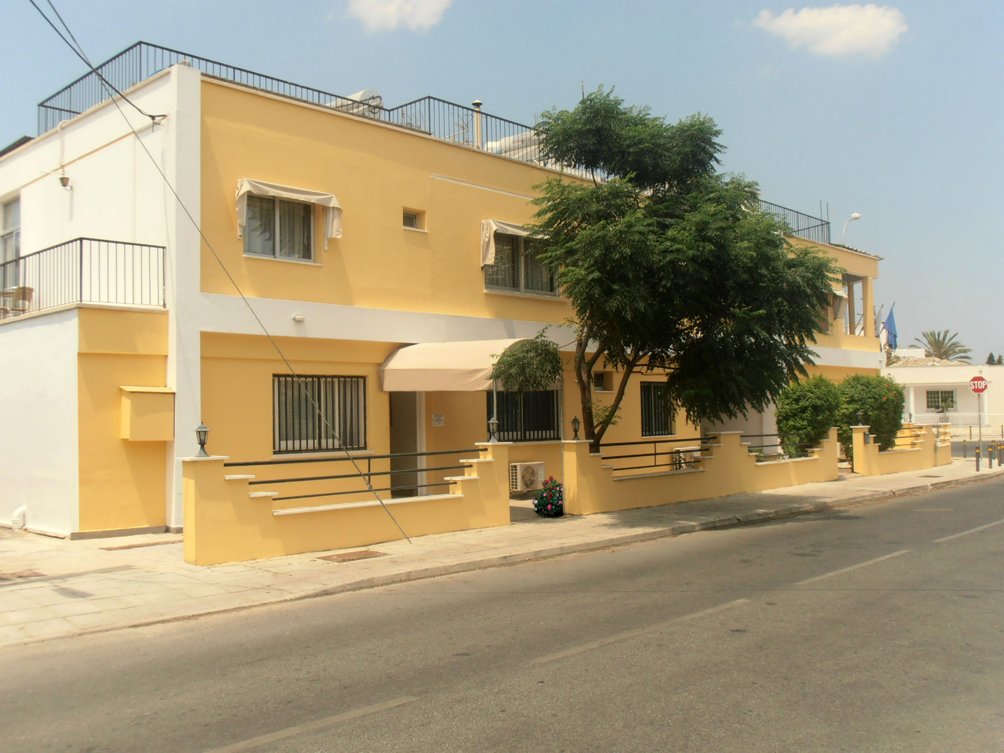 Фото отеля 3