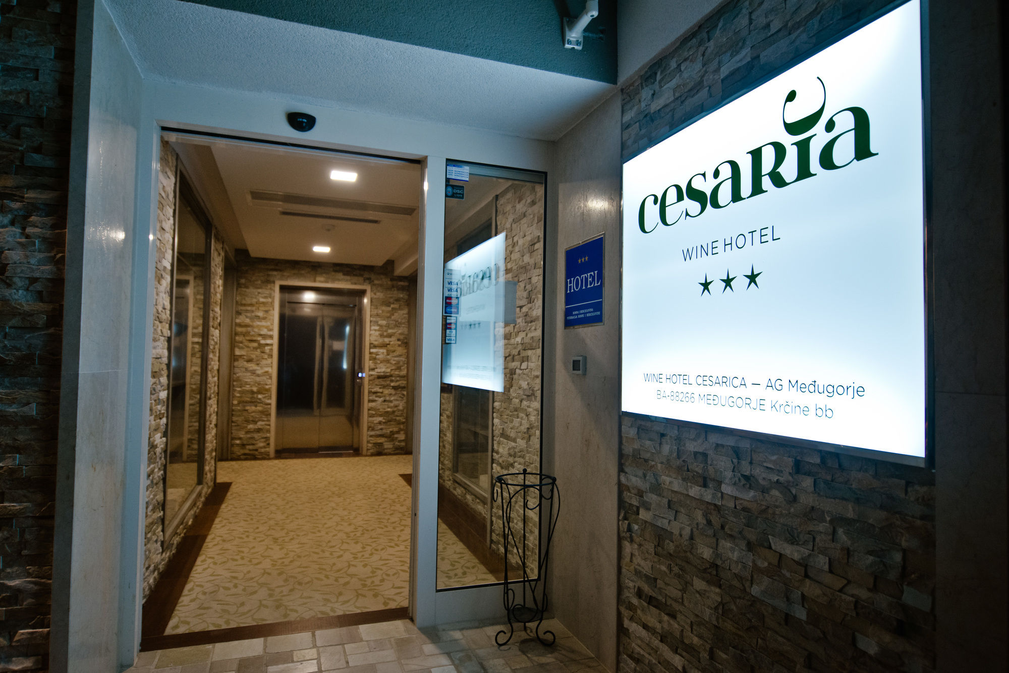 Фото Wine Hotel Cesarica