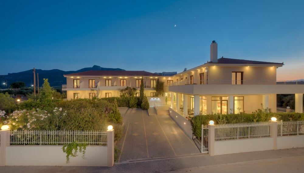 Фото Kyniska Hotel