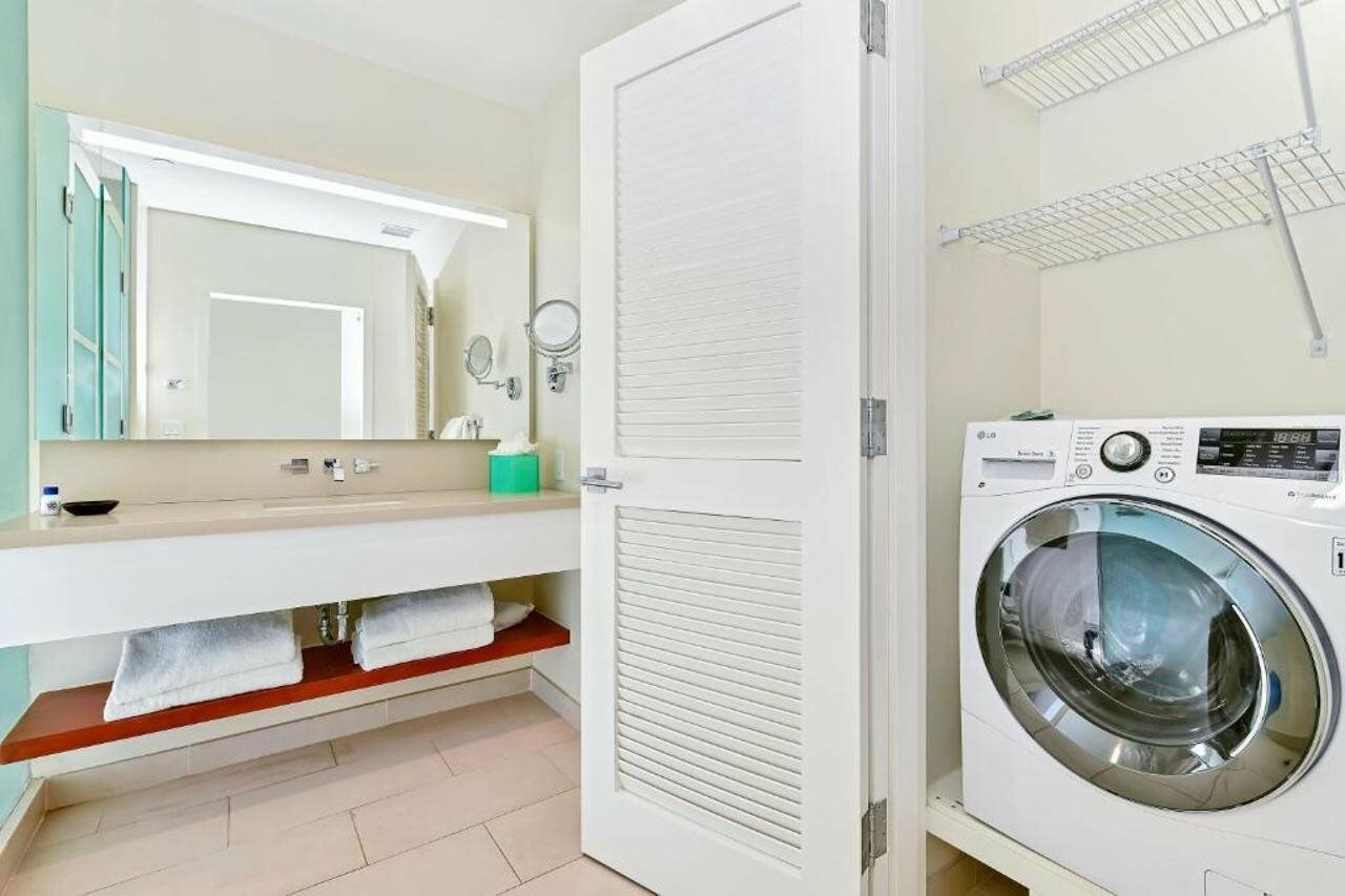 Фото Margaritaville Beach Resort Nassau