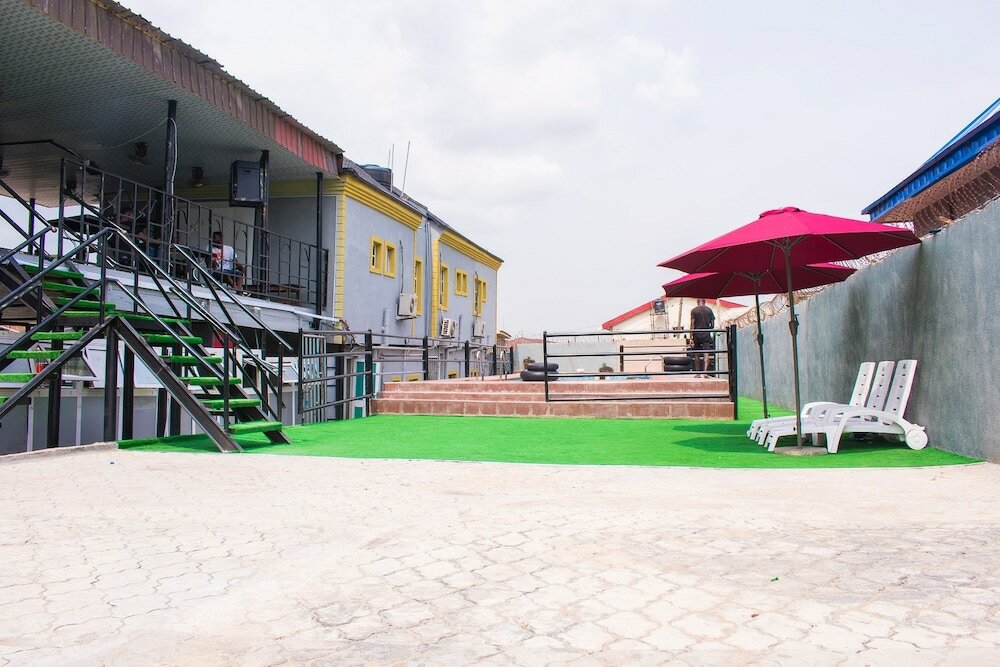 Фото Adesuwa Royal Guest House Ketu