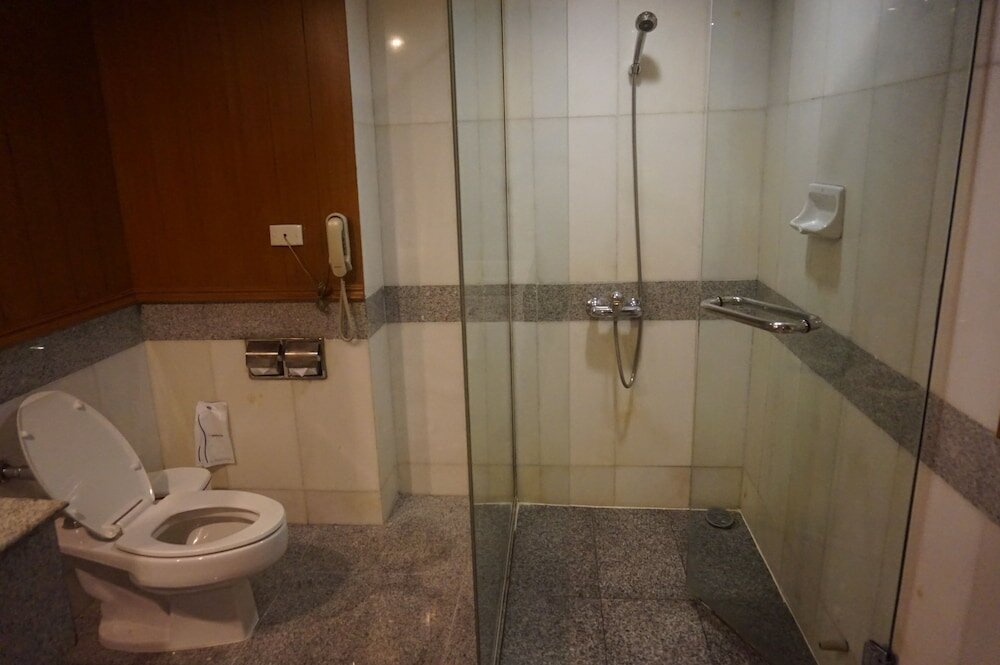 Фото Ban Chiang Hotel