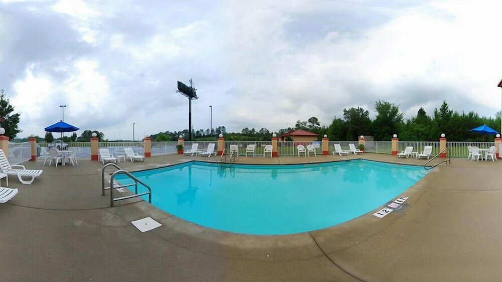 Фото Comfort Inn & Suites Lincoln Talladega I-20