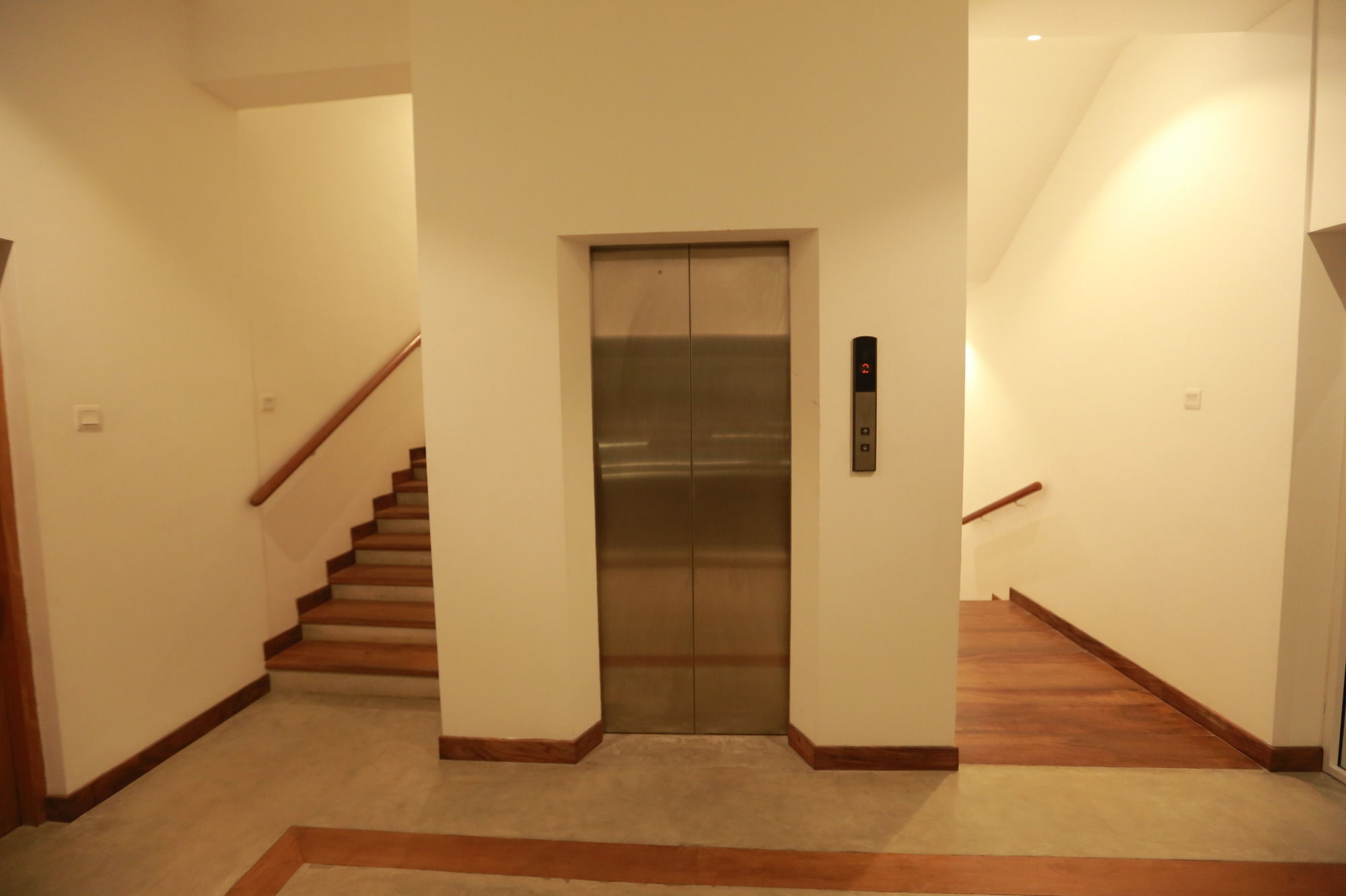 Фото Refresh Hotel