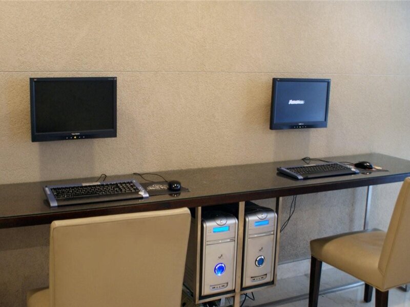 Фото Cyan Americas Towers Hotel