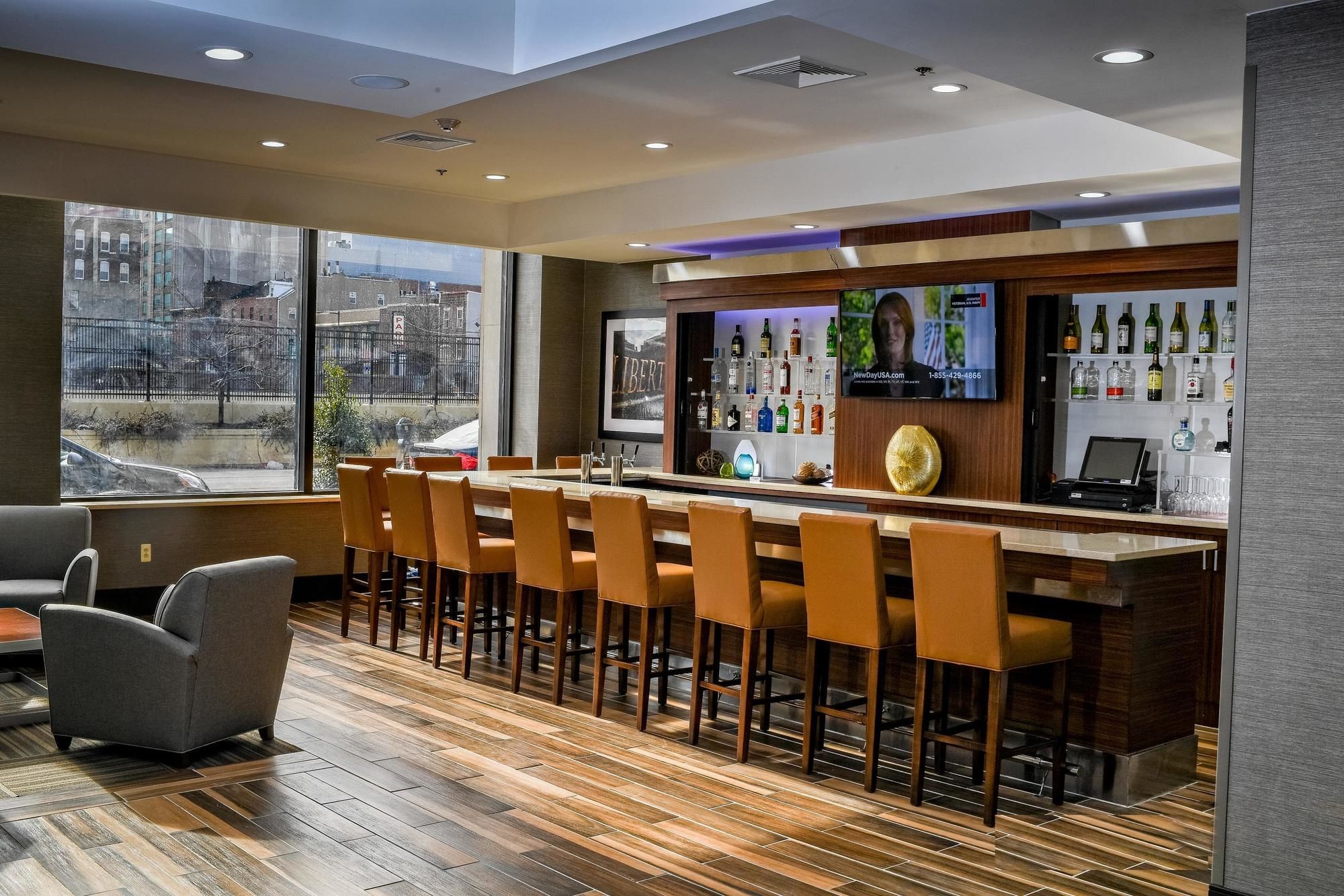 Фото Best Western Plus Philadelphia Convention Center Hotel