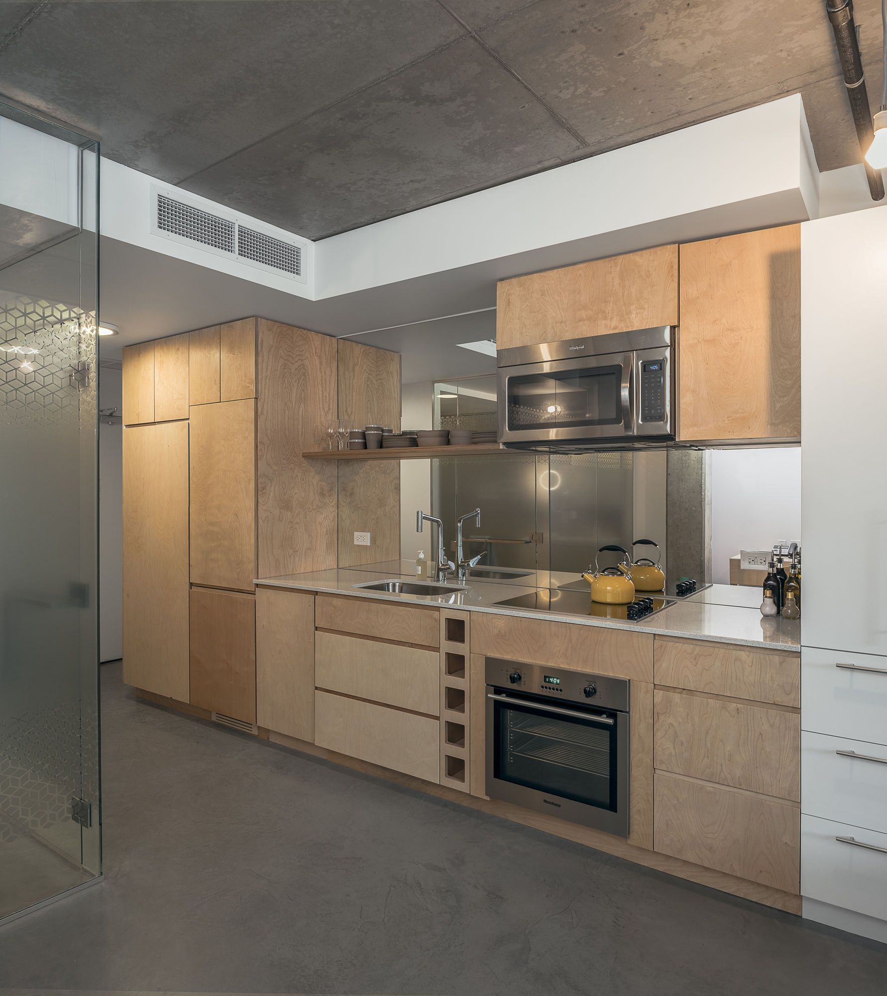 Фото Boxotel Montreal