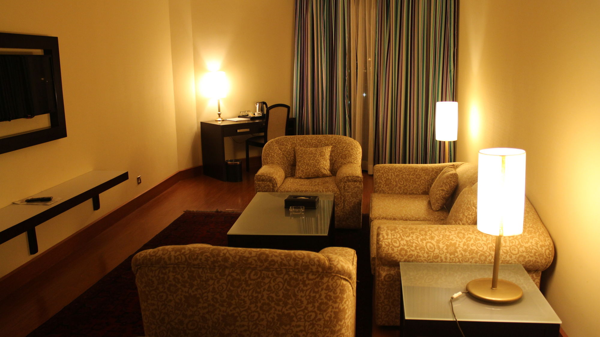 Фото Jeddah Grand Hotel