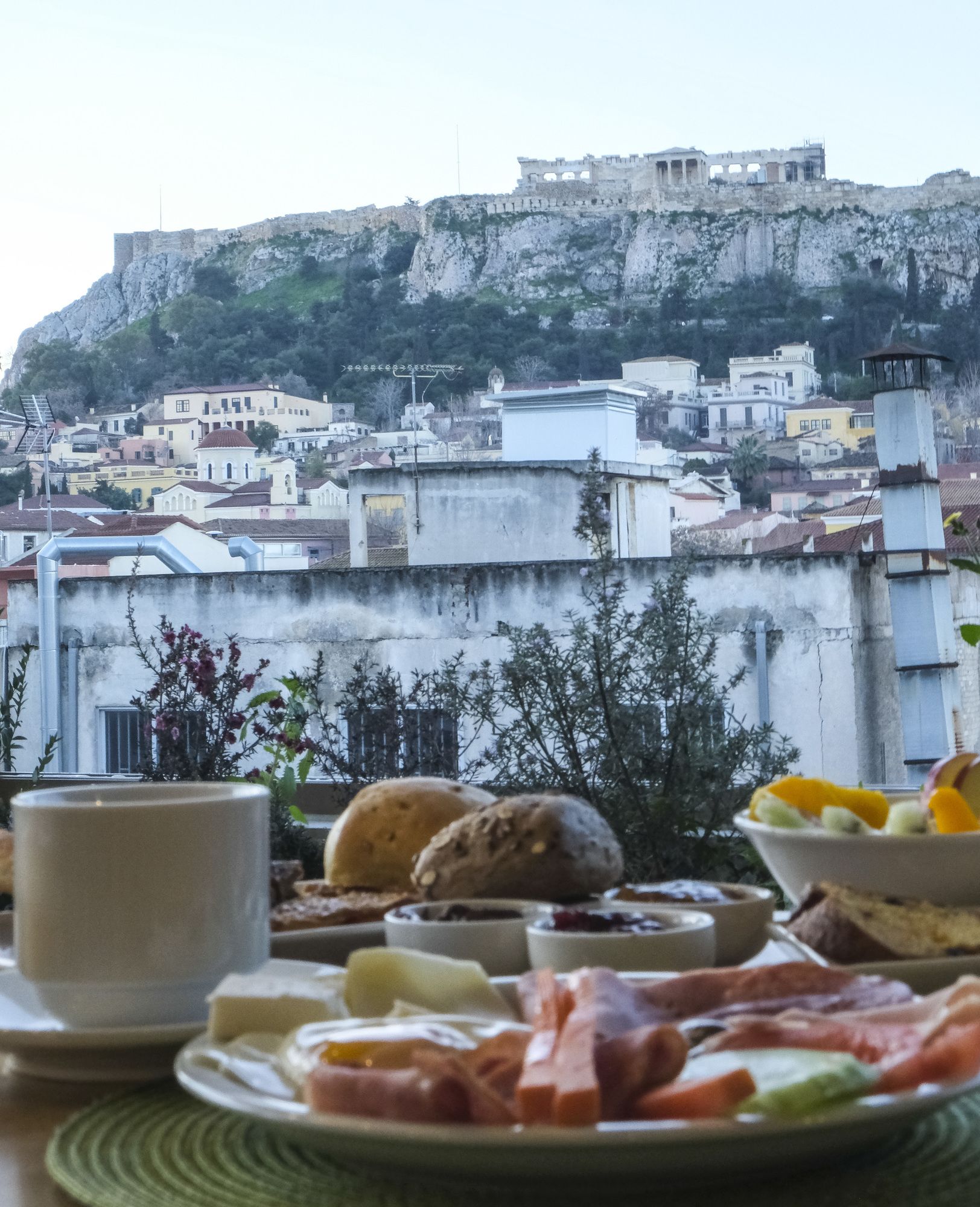 Фото Lotus Center Apartments