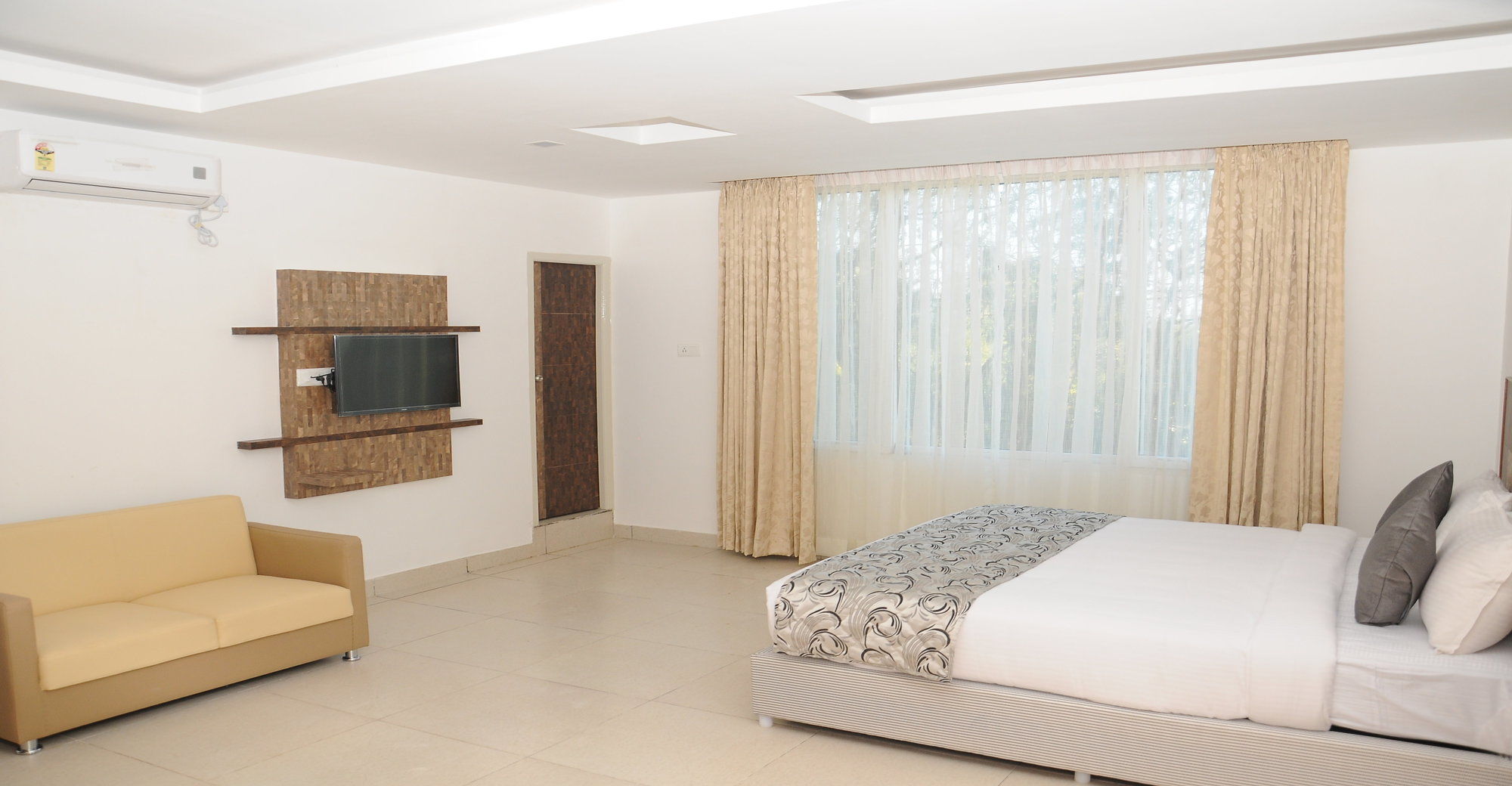 Фото The Garden Asia Hotels and resorts